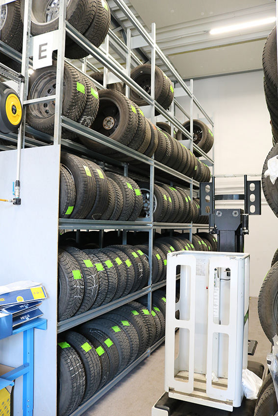 På alle Din Verkstad Syd AB’s værksteder tilbydes dækopbevaring